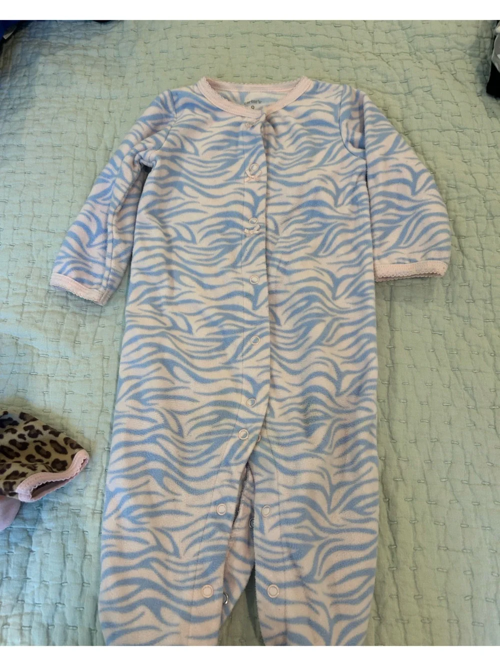 Carter’s Onesie. Set of 2. Size 9 months.